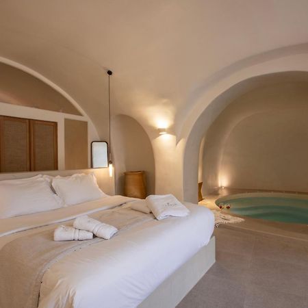 Utopia Villas Santorini คาร์เทราดอส ภายนอก รูปภาพ