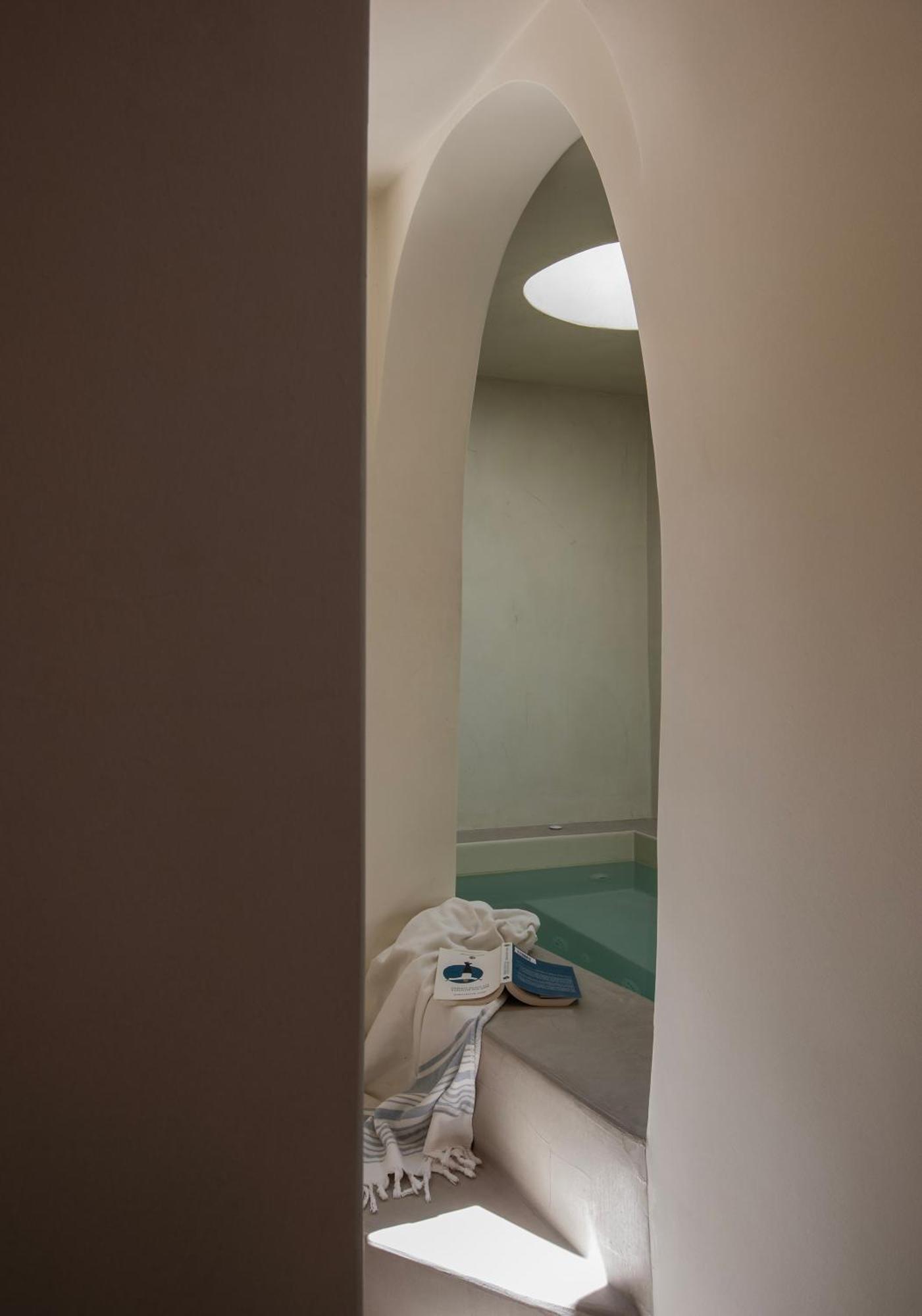 Utopia Villas Santorini คาร์เทราดอส ภายนอก รูปภาพ